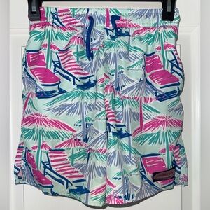 Boys Vineyard Vines Pink and Blue beach chair print Swim Shorts Size Small